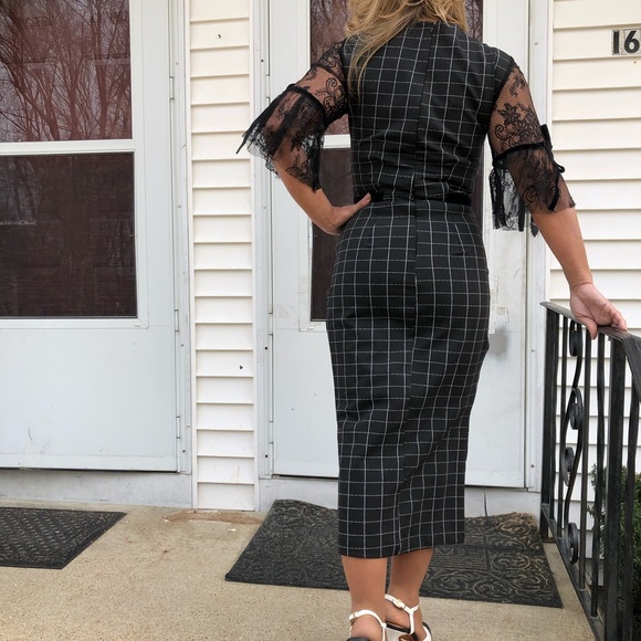 Dress - Picture 7 of 8